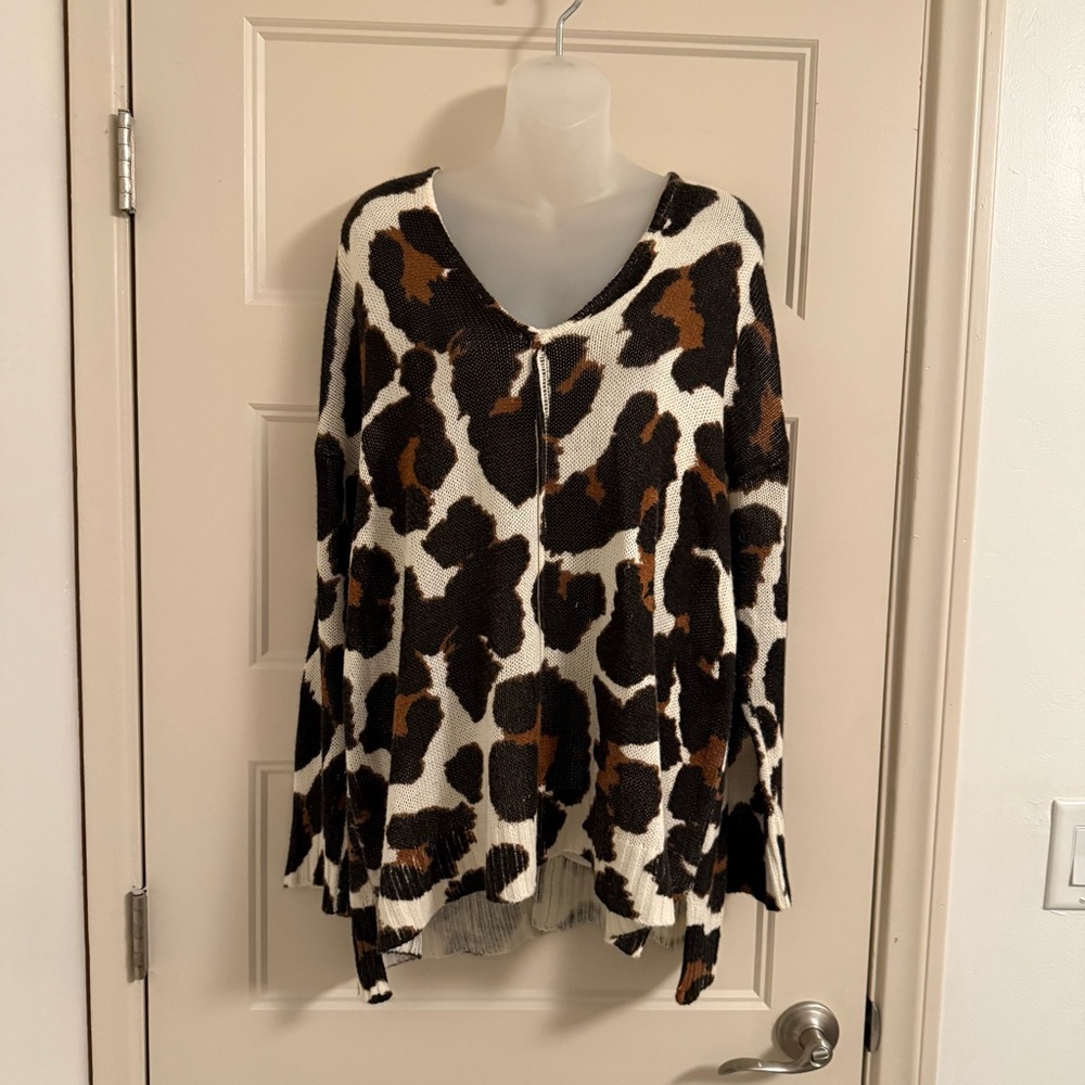 ⭐️ 5 for $25. Show Me Your MuMu sweater